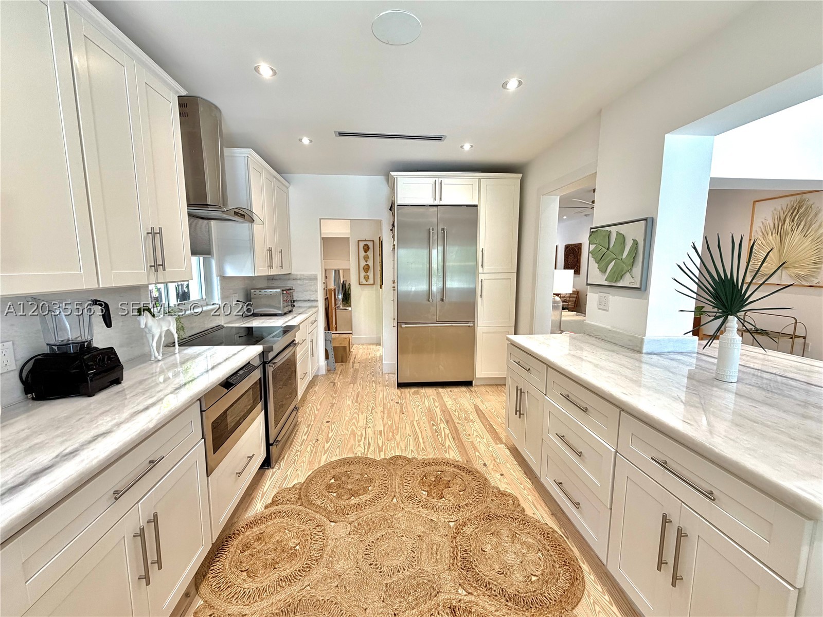 BISCAYNE POINT - Residential Lease
