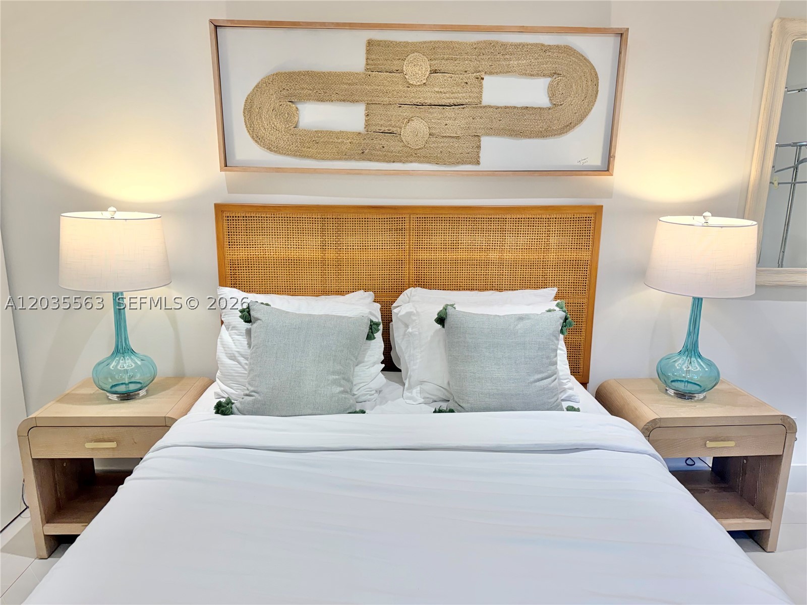 BISCAYNE POINT - Residential Lease