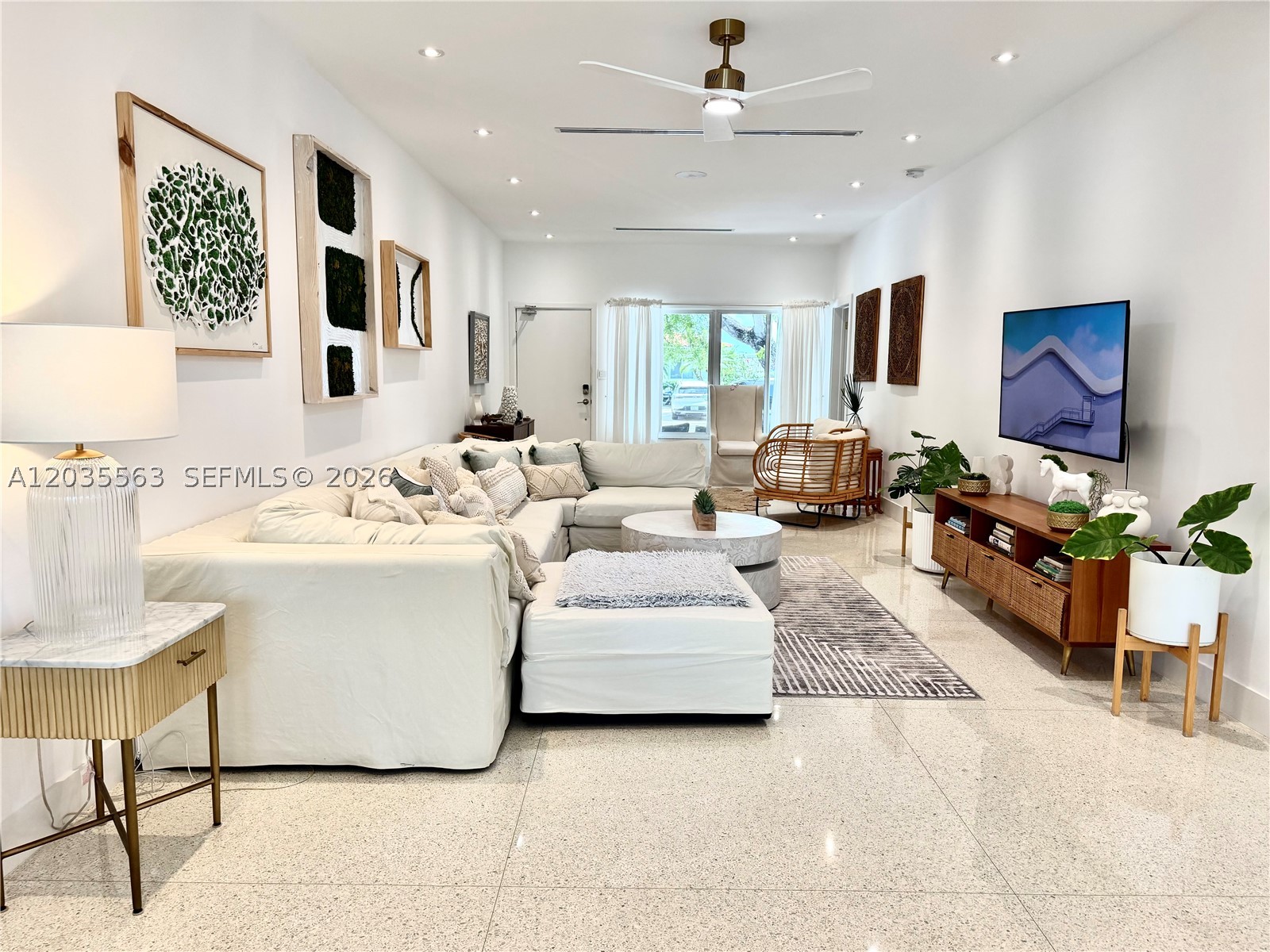 BISCAYNE POINT - Residential Lease