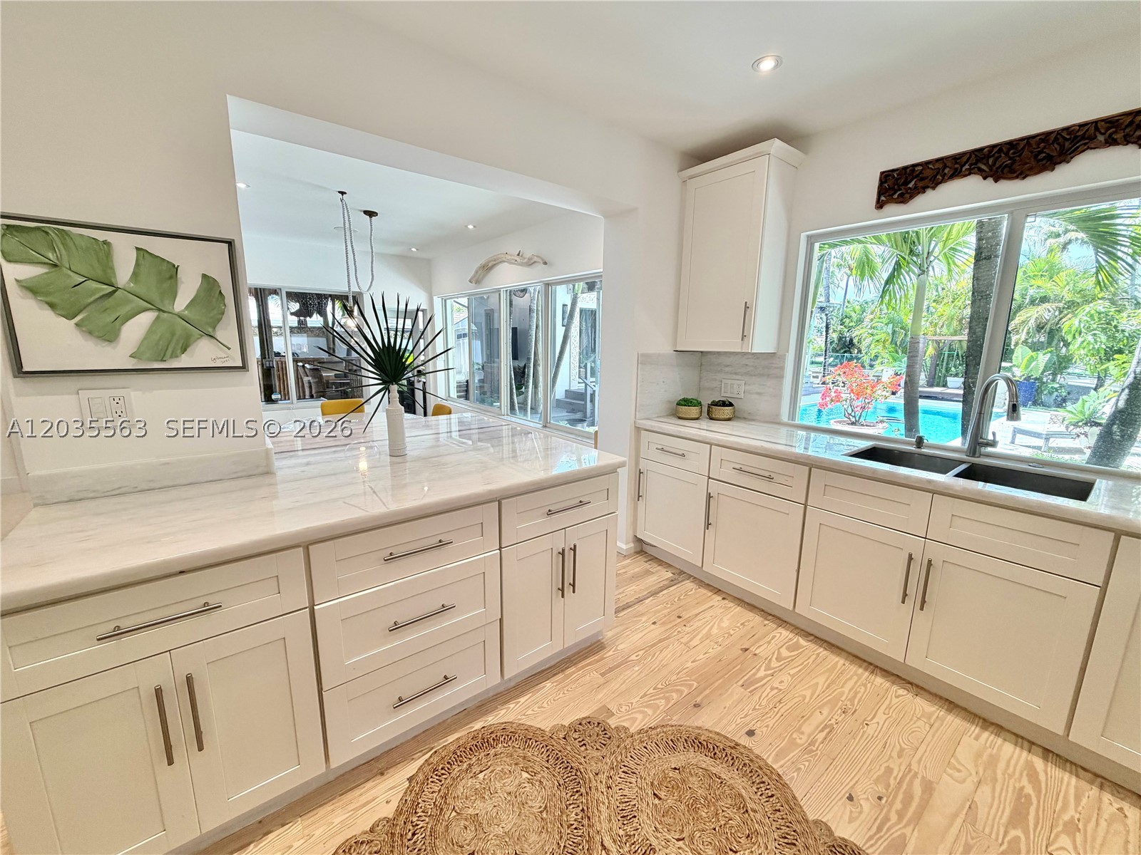 BISCAYNE POINT - Residential Lease