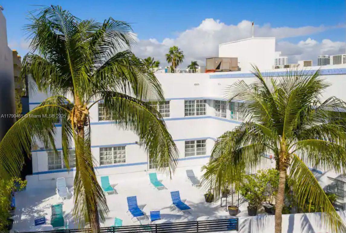 ROYAL SOUTH BEACH CONDO - Residential