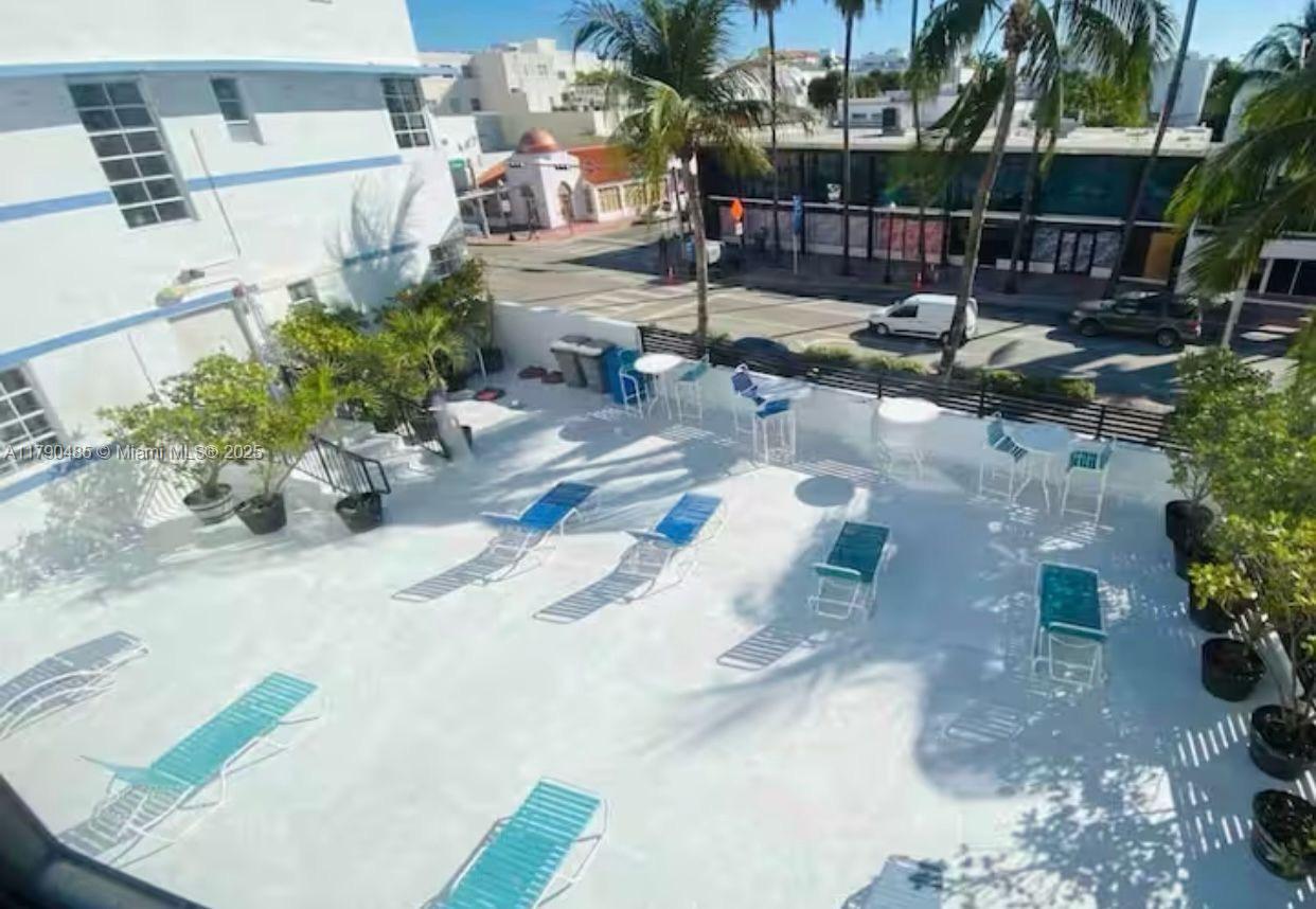 ROYAL SOUTH BEACH CONDO - Residential