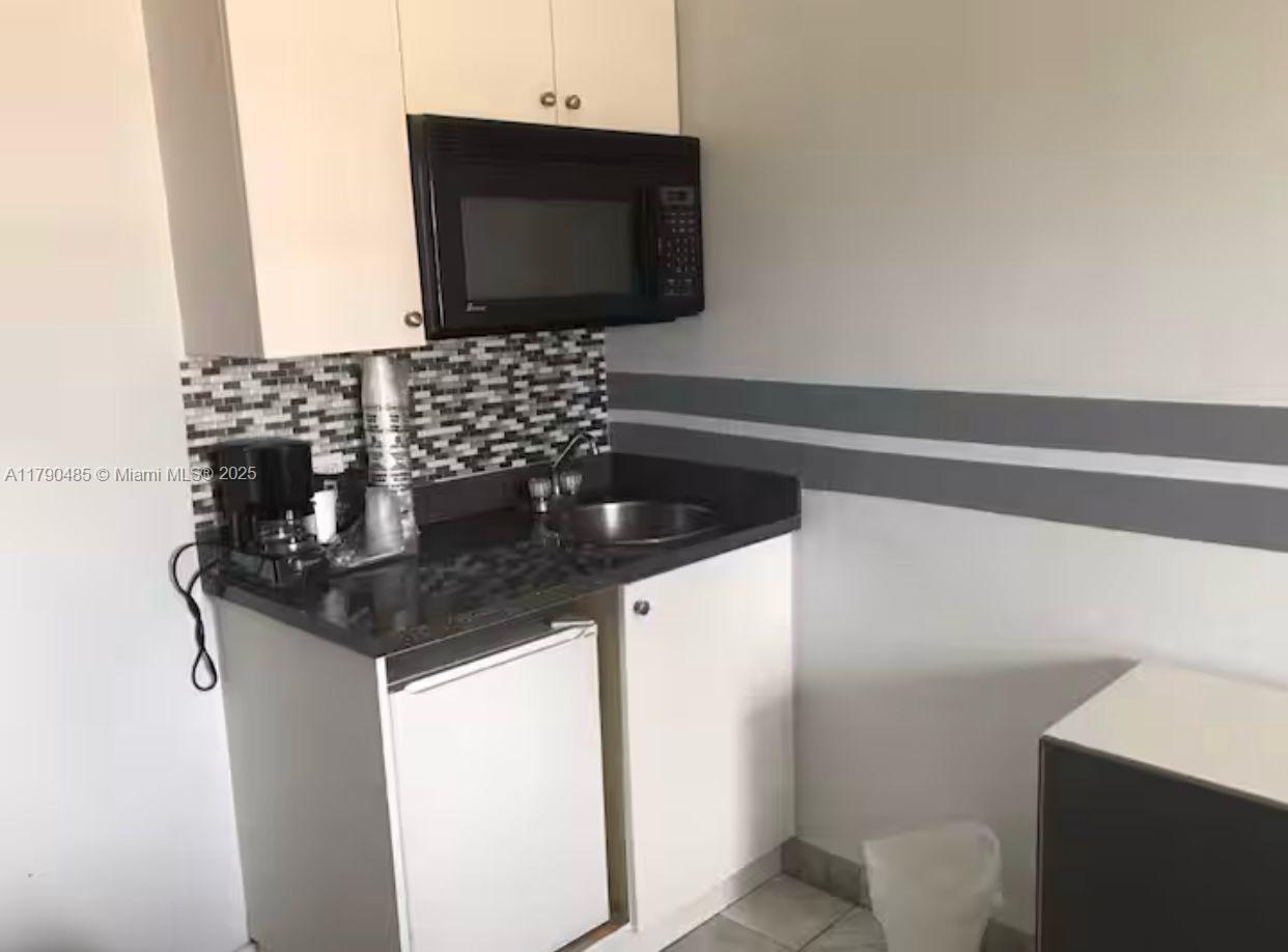 ROYAL SOUTH BEACH CONDO - Residential