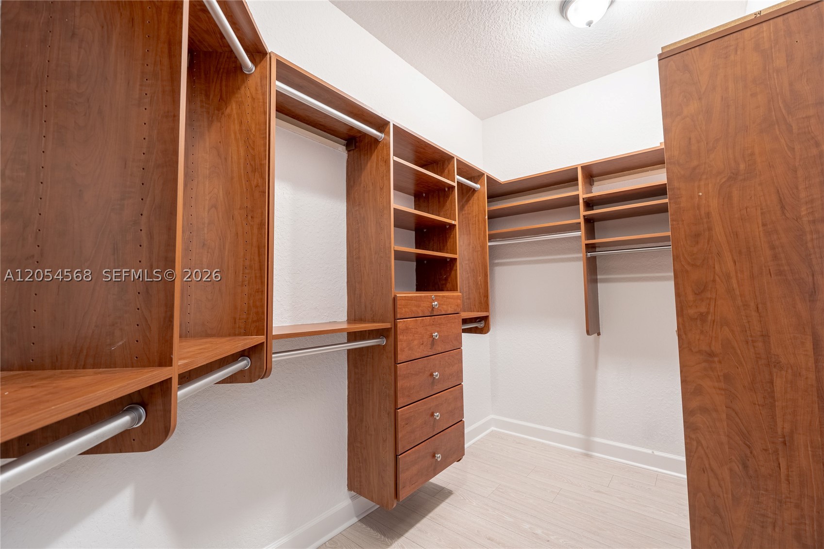 DORAL ISLES VENETIA - Residential Lease