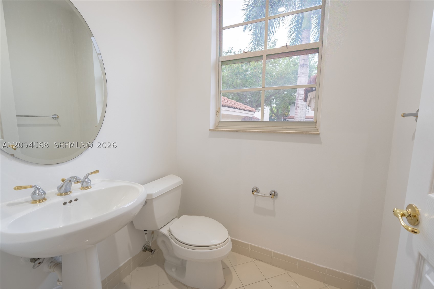 DORAL ISLES VENETIA - Residential Lease