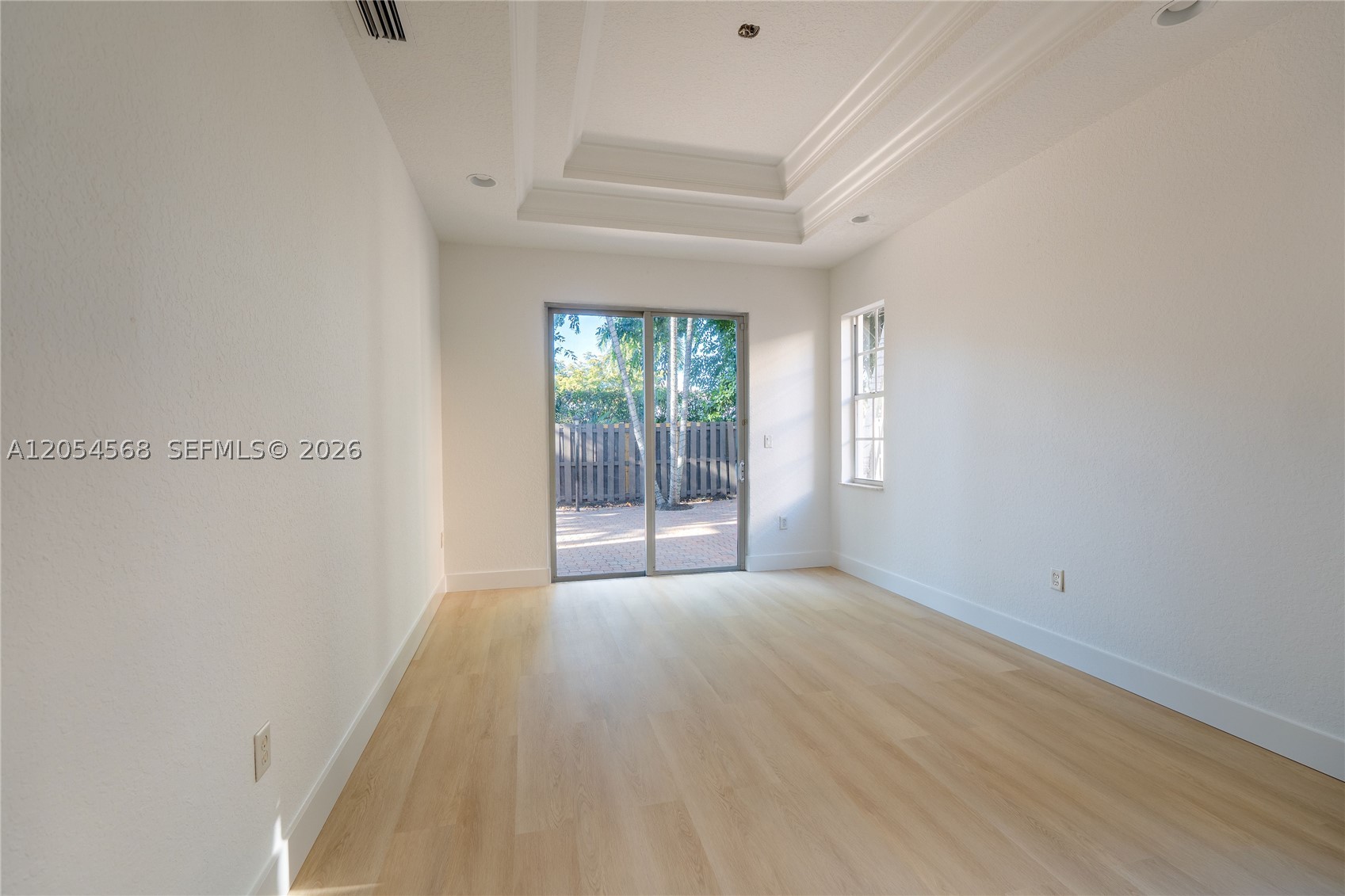 DORAL ISLES VENETIA - Residential Lease