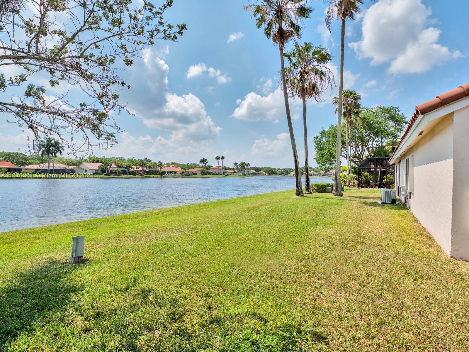 COUNTRY ISLES GARDEN HOME - Residential Lease