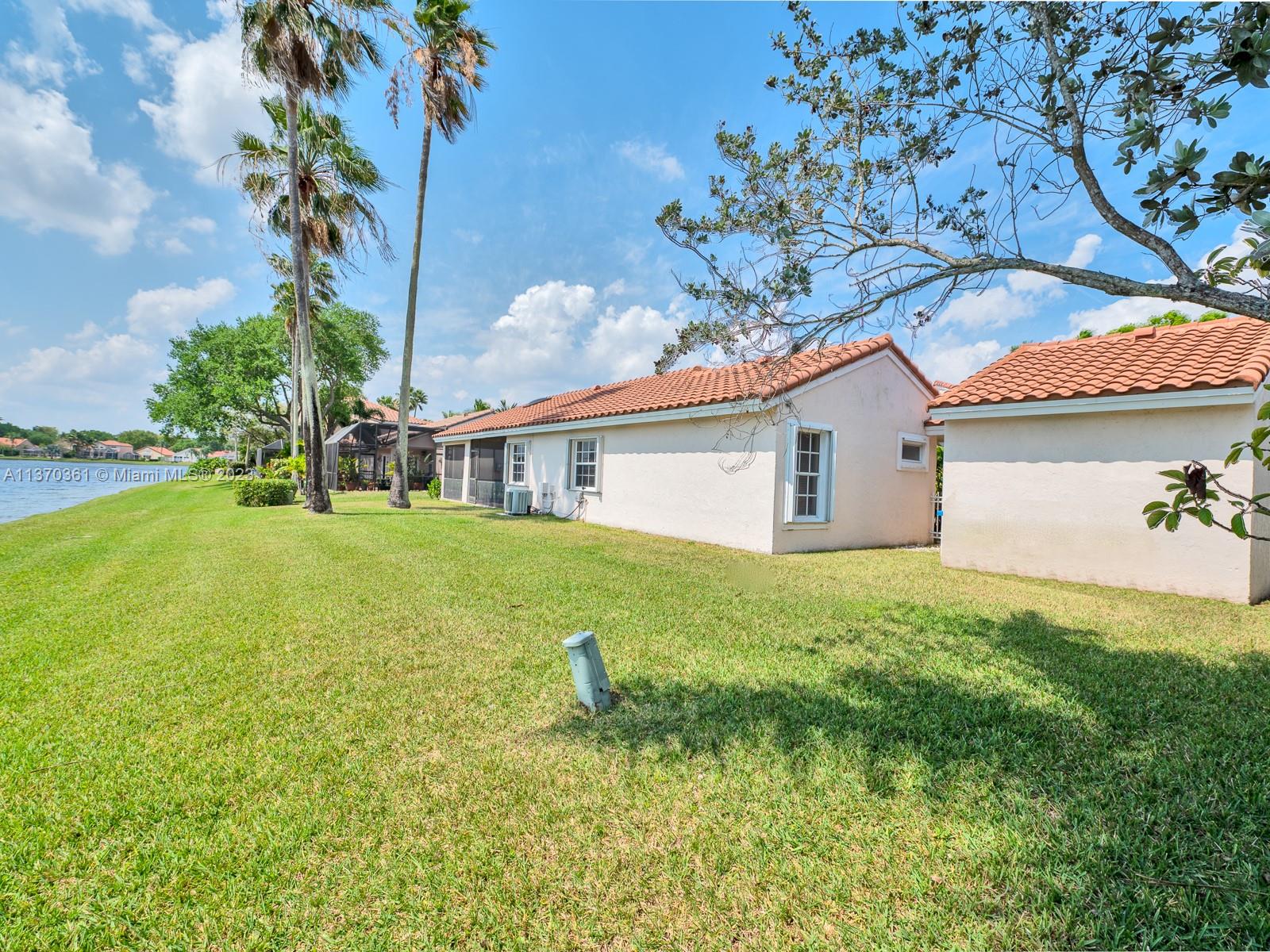 COUNTRY ISLES GARDEN HOME - Residential Lease