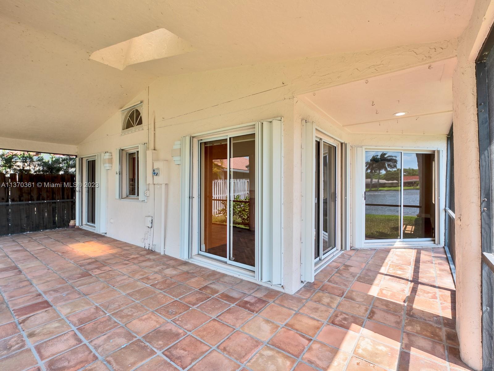 COUNTRY ISLES GARDEN HOME - Residential Lease