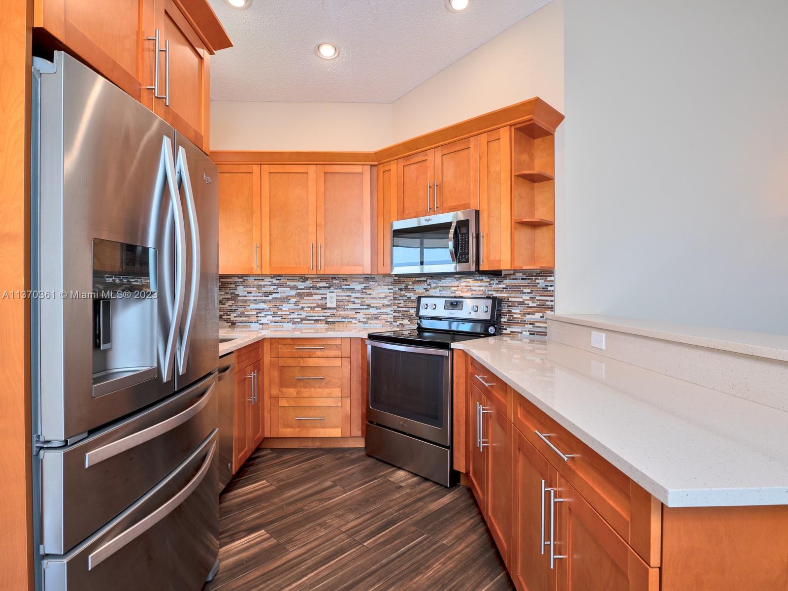 COUNTRY ISLES GARDEN HOME - Residential Lease