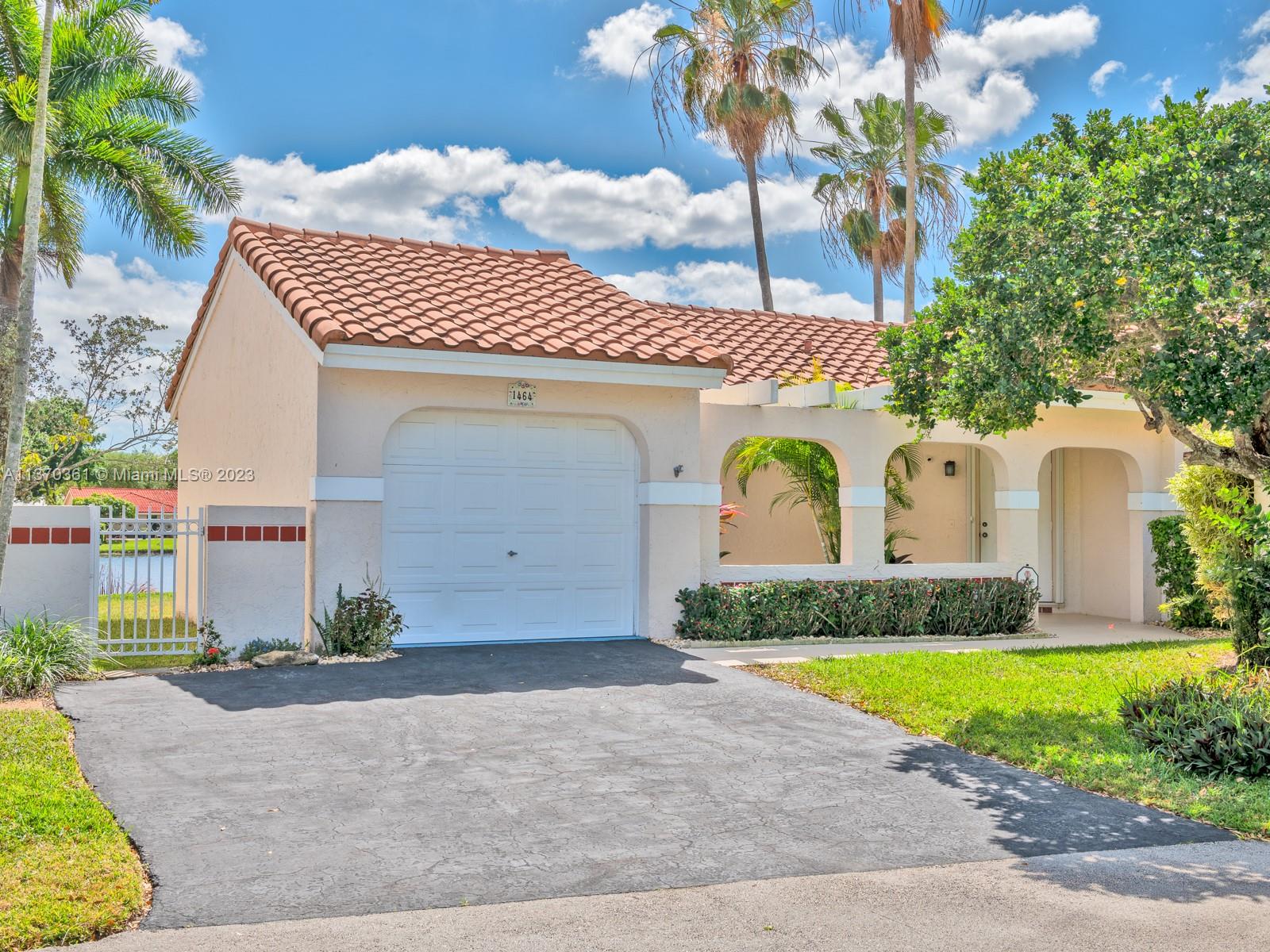 COUNTRY ISLES GARDEN HOME - Residential Lease
