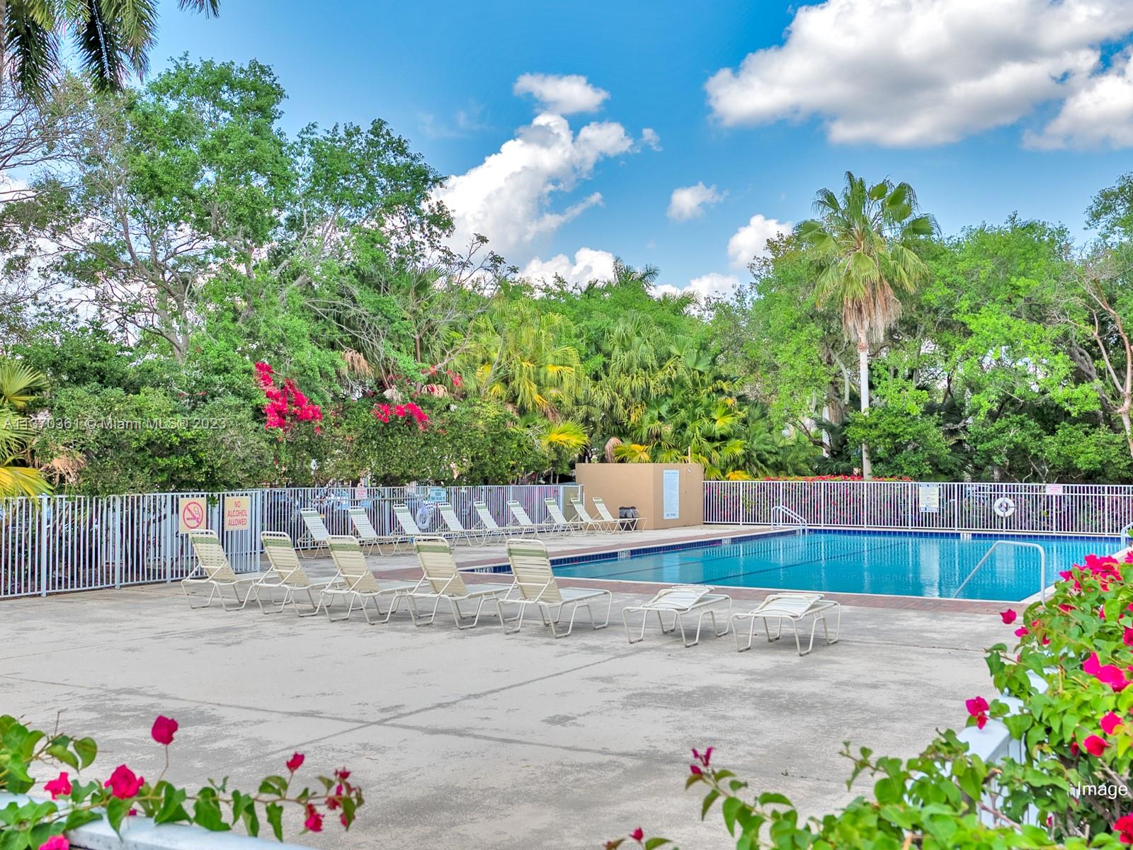 COUNTRY ISLES GARDEN HOME - Residential Lease