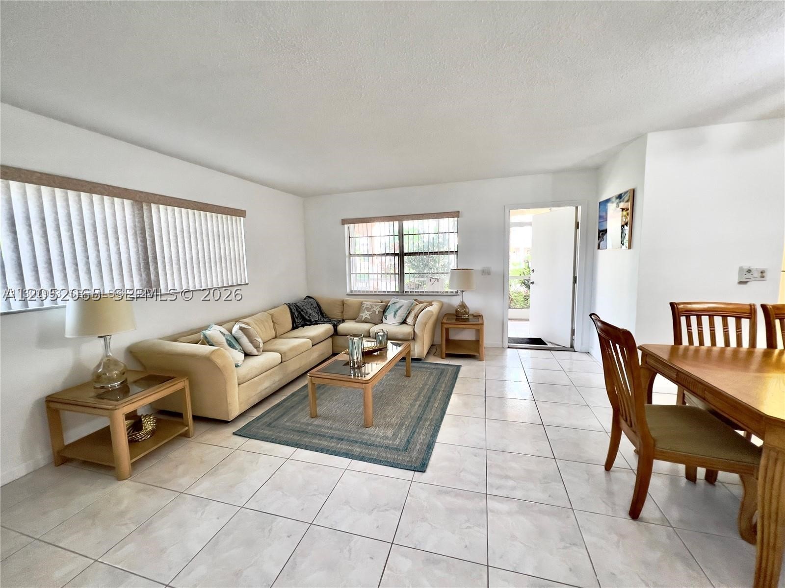 PARADISE VILLAS CONDO - Residential