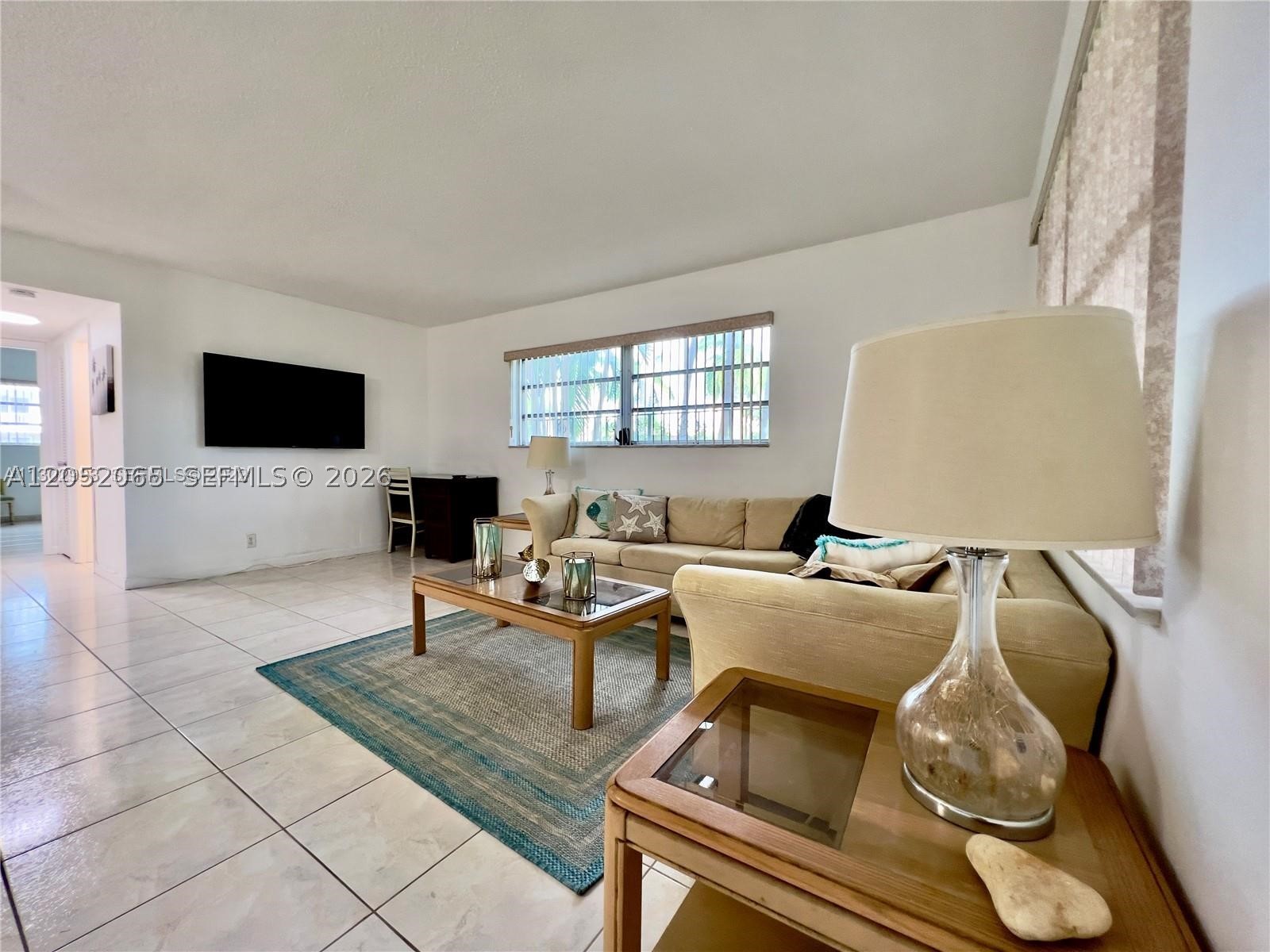 PARADISE VILLAS CONDO - Residential