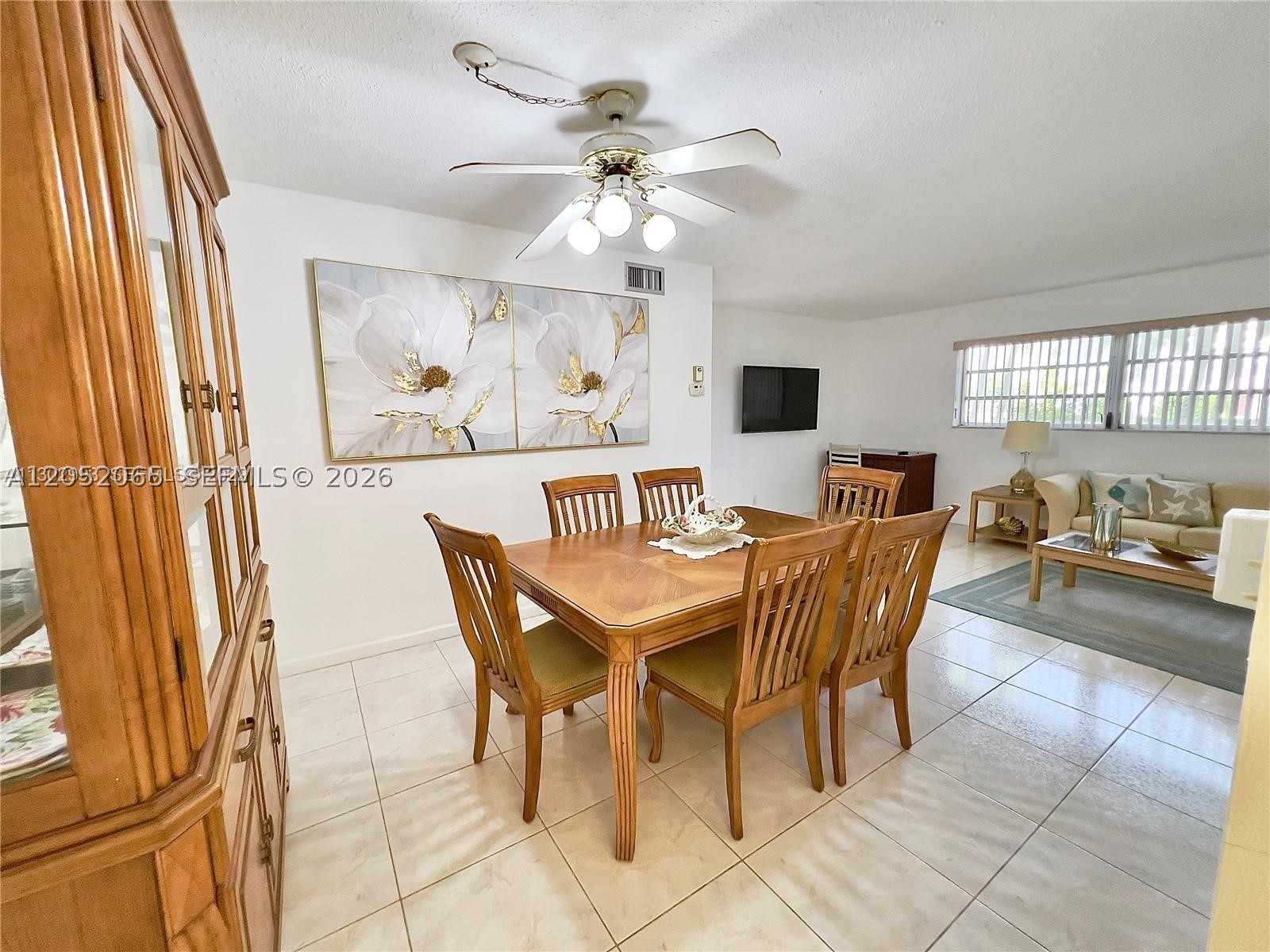 PARADISE VILLAS CONDO - Residential