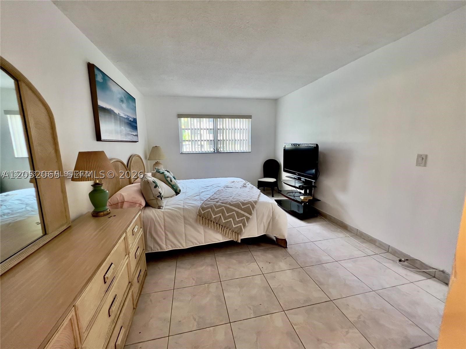 PARADISE VILLAS CONDO - Residential