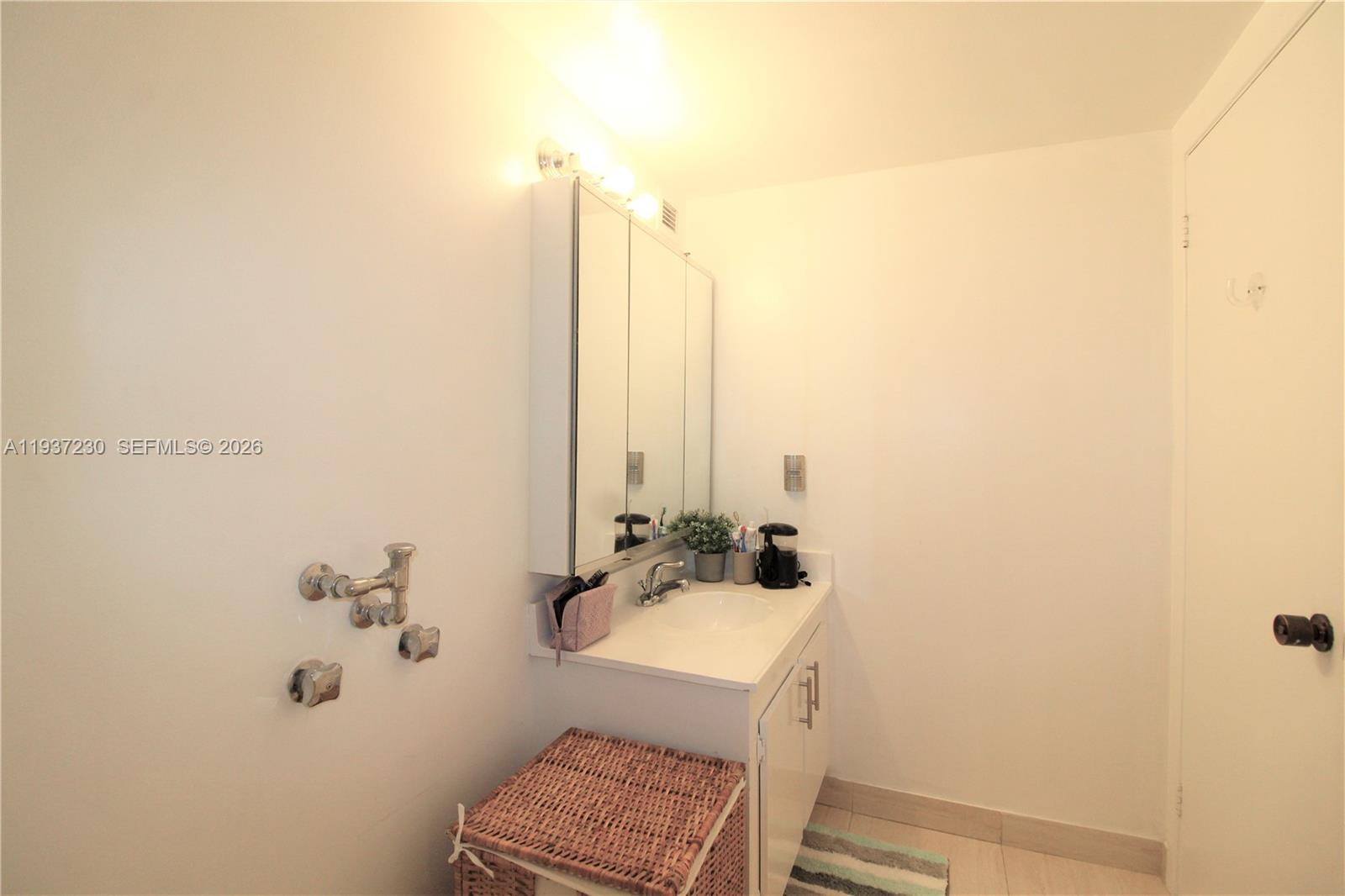OLYMPUS CONDO - Residential
