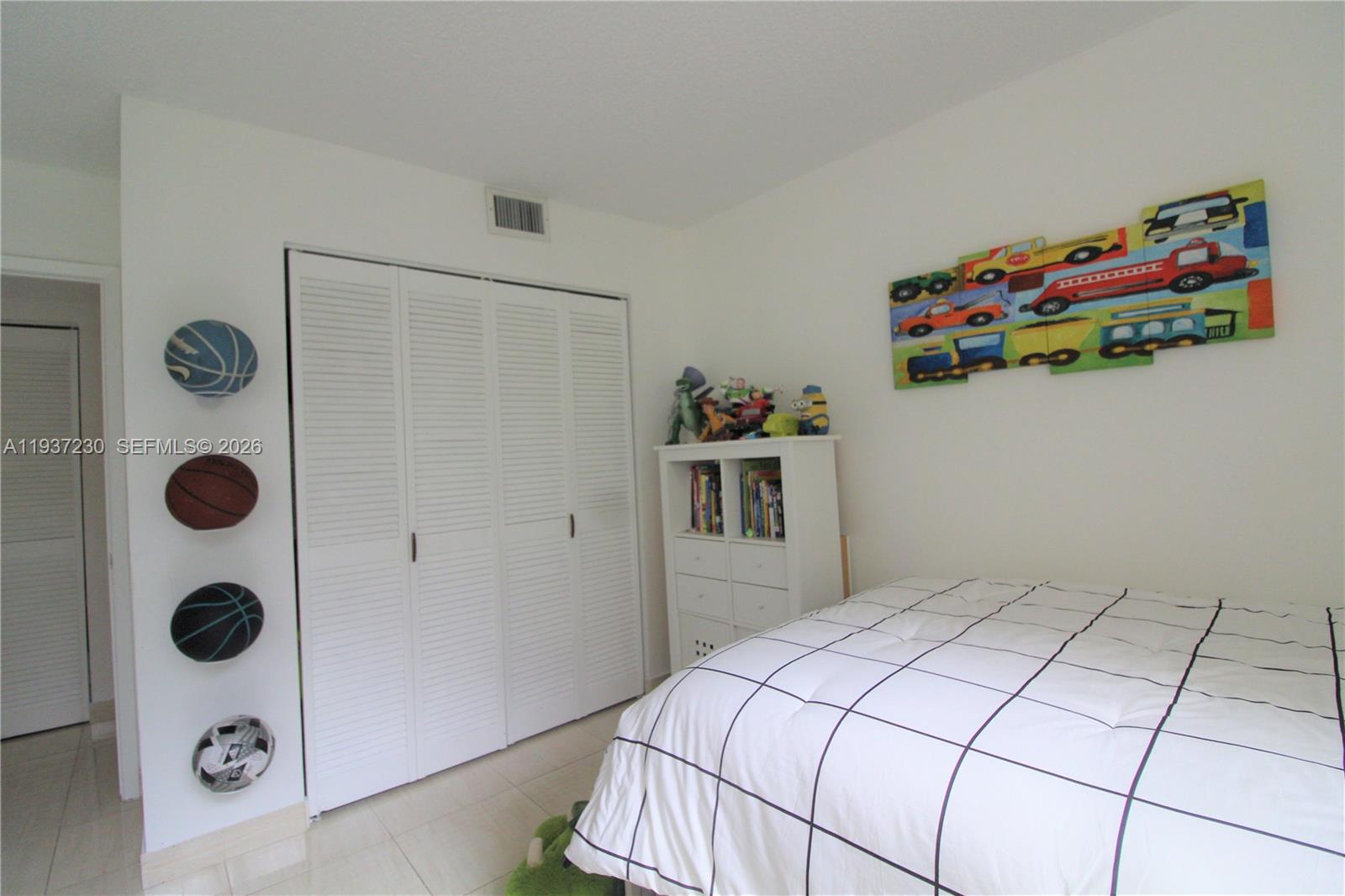 OLYMPUS CONDO - Residential