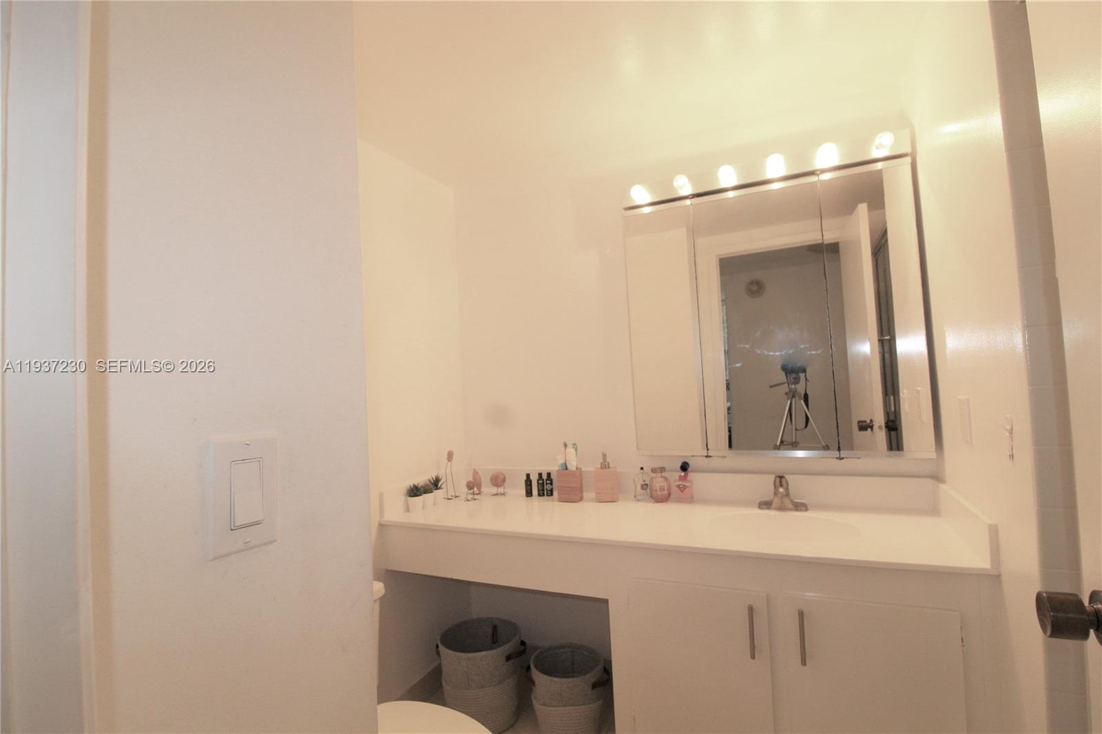 OLYMPUS CONDO - Residential