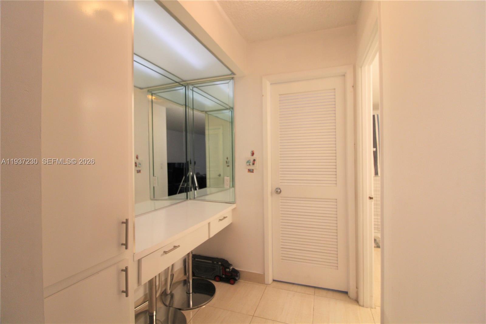 OLYMPUS CONDO - Residential