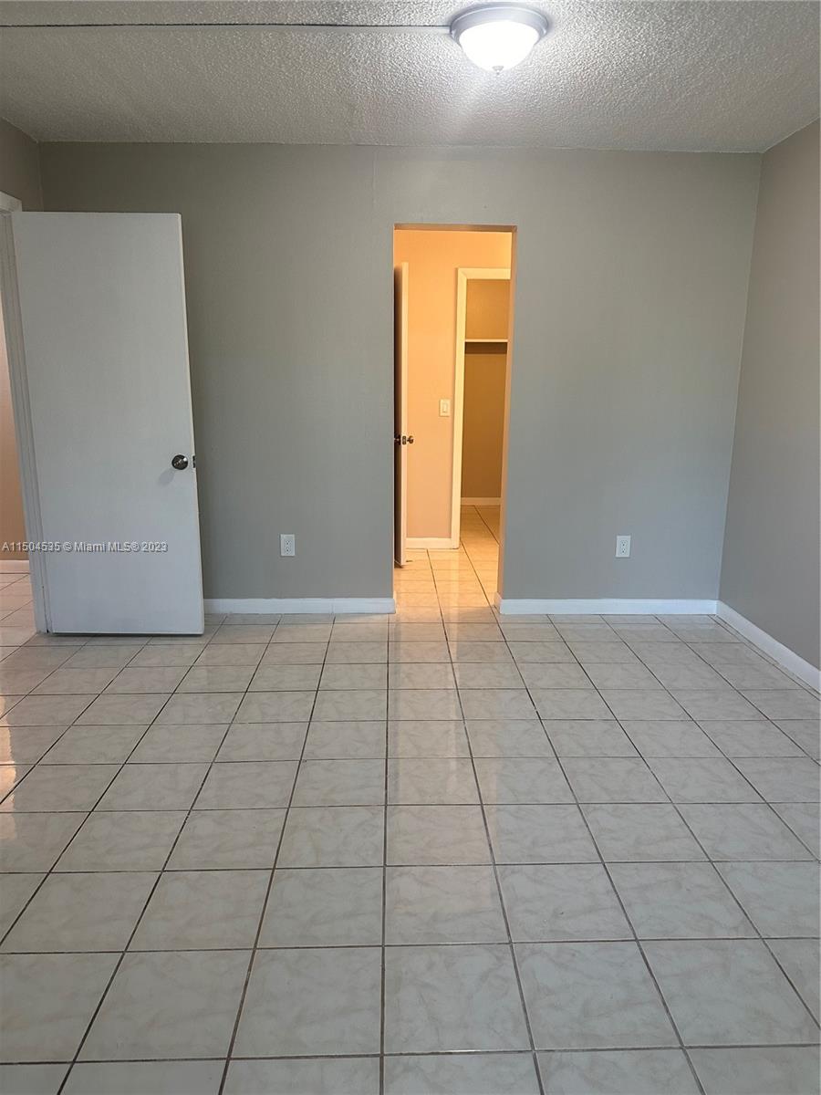 NARANJA LAKES CONDO NO 5 - Residential Lease