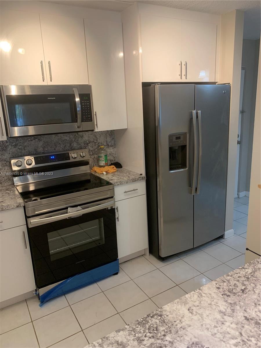 NARANJA LAKES CONDO NO 5 - Residential Lease