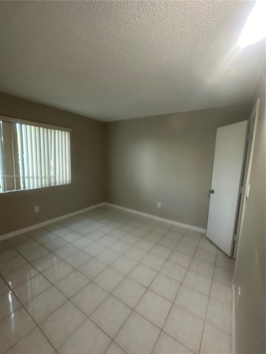 NARANJA LAKES CONDO NO 5 - Residential Lease