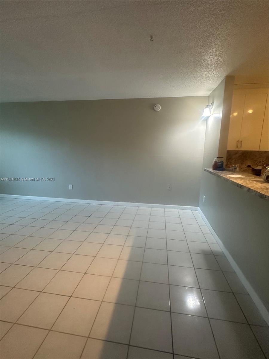 NARANJA LAKES CONDO NO 5 - Residential Lease