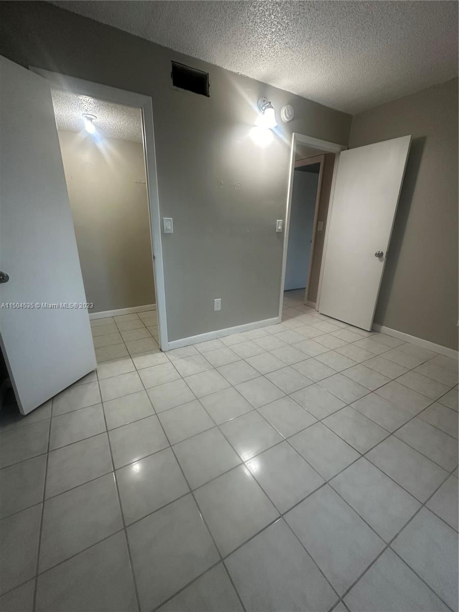 NARANJA LAKES CONDO NO 5 - Residential Lease