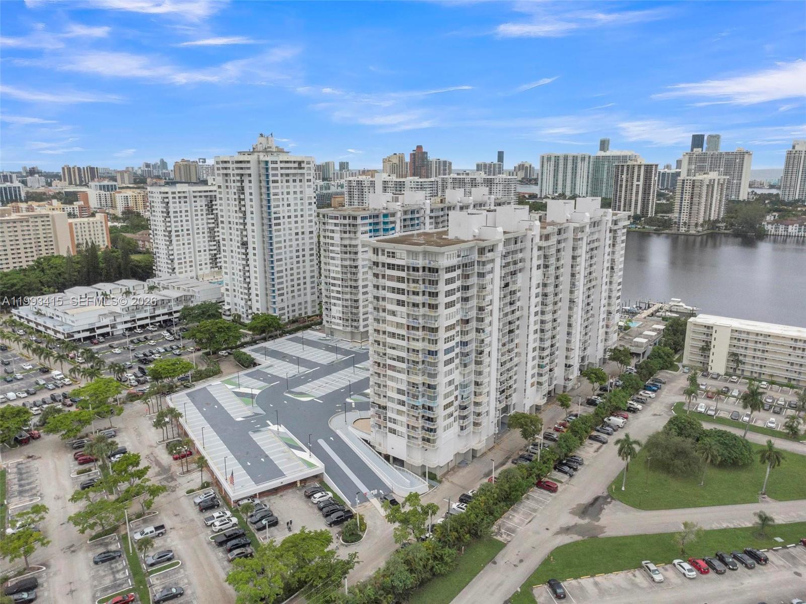 DEL PRADO MARINA - Residential