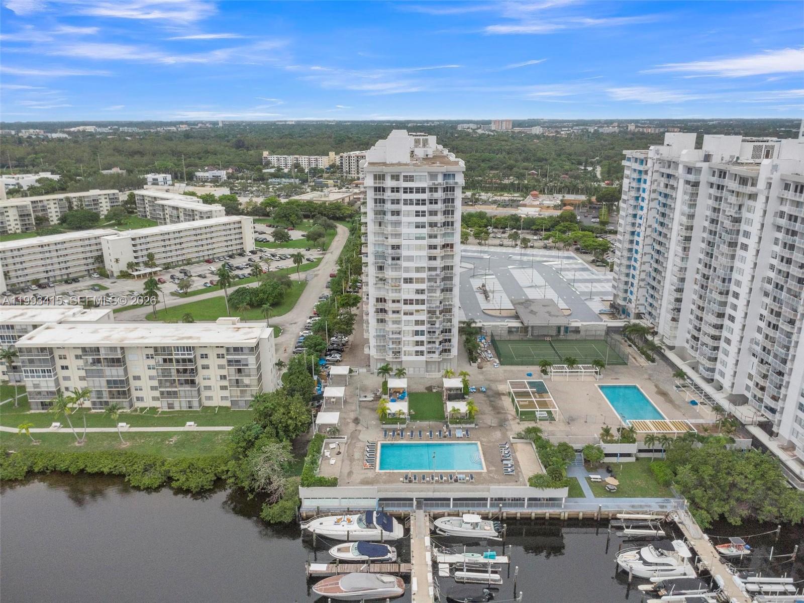DEL PRADO MARINA - Residential