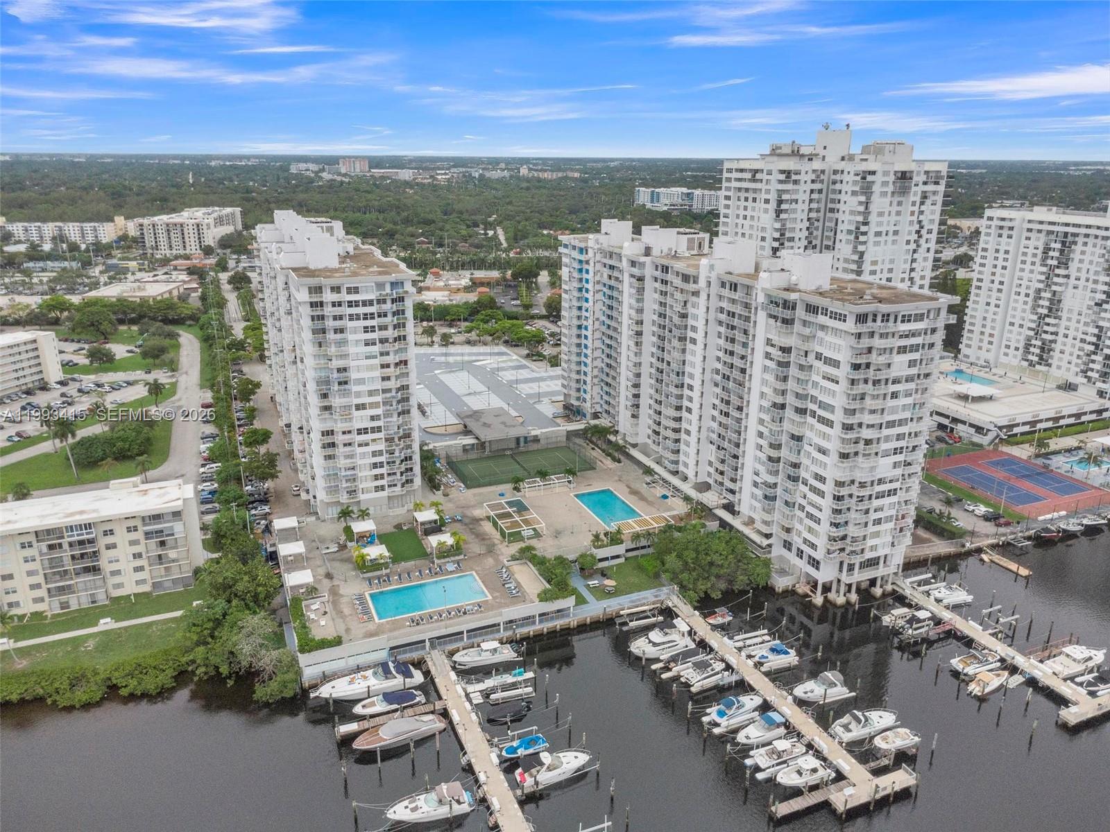 DEL PRADO MARINA - Residential