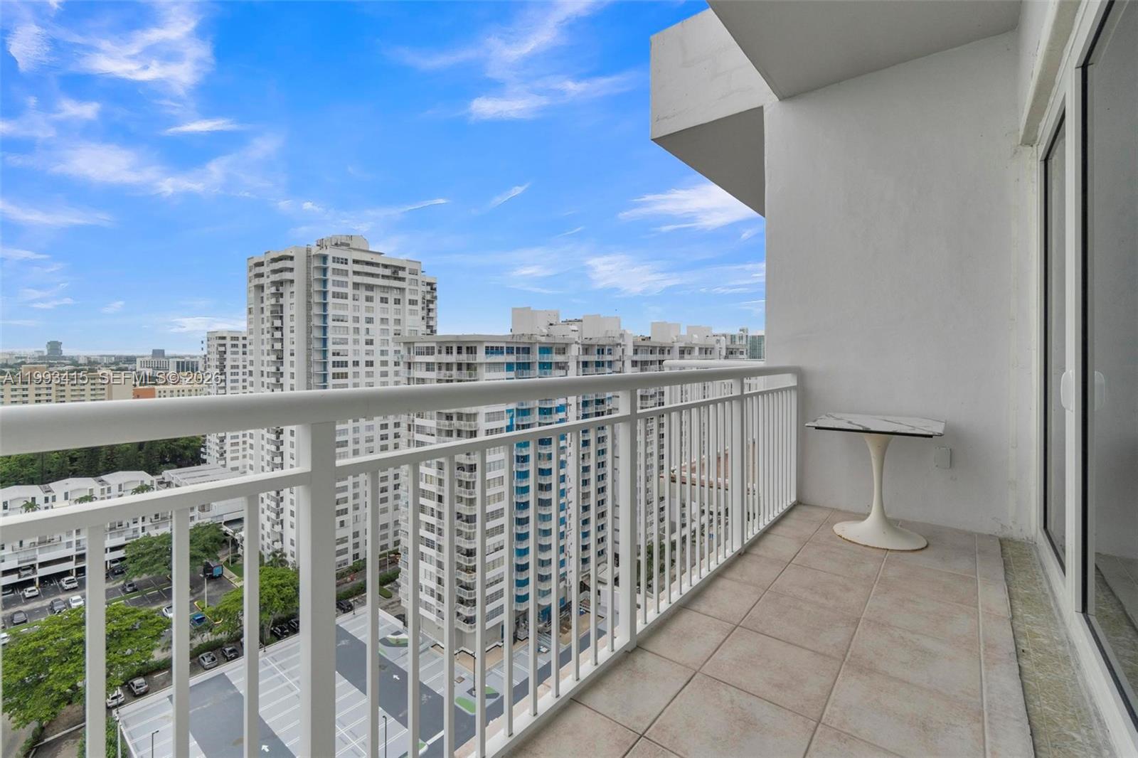 DEL PRADO MARINA - Residential