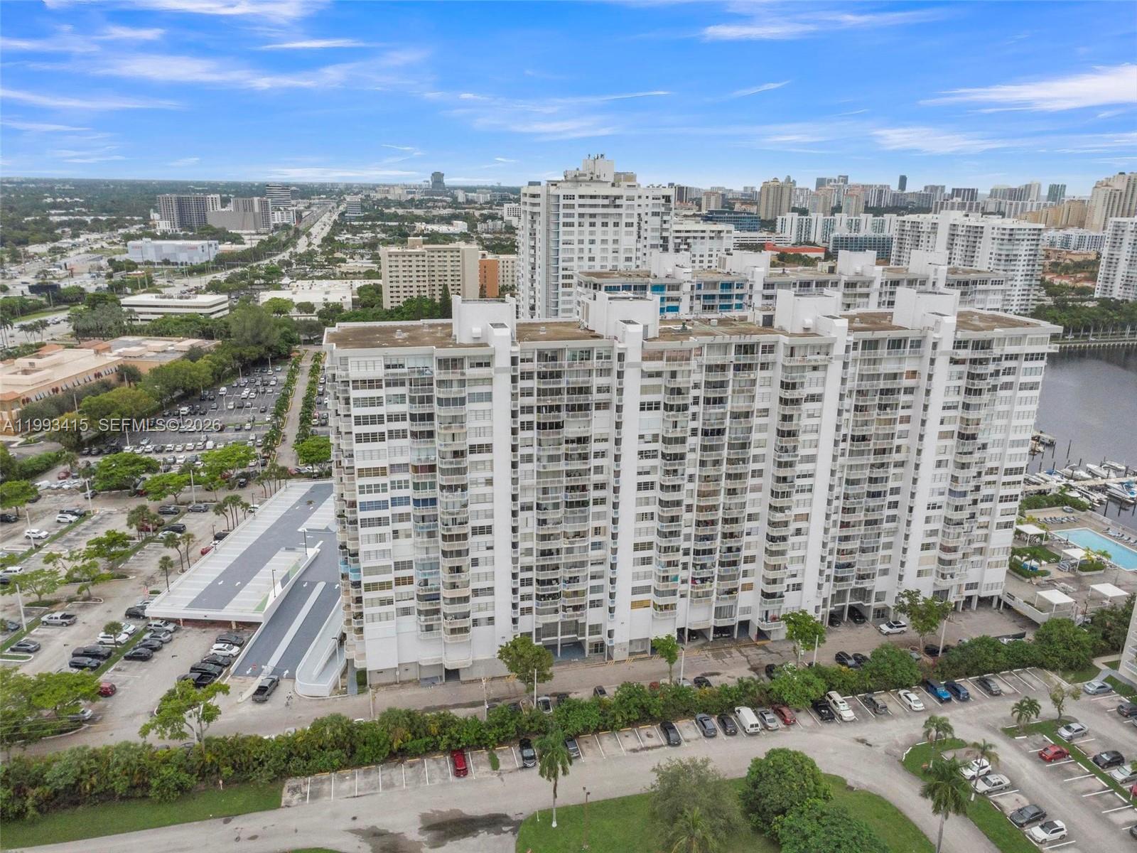 DEL PRADO MARINA - Residential
