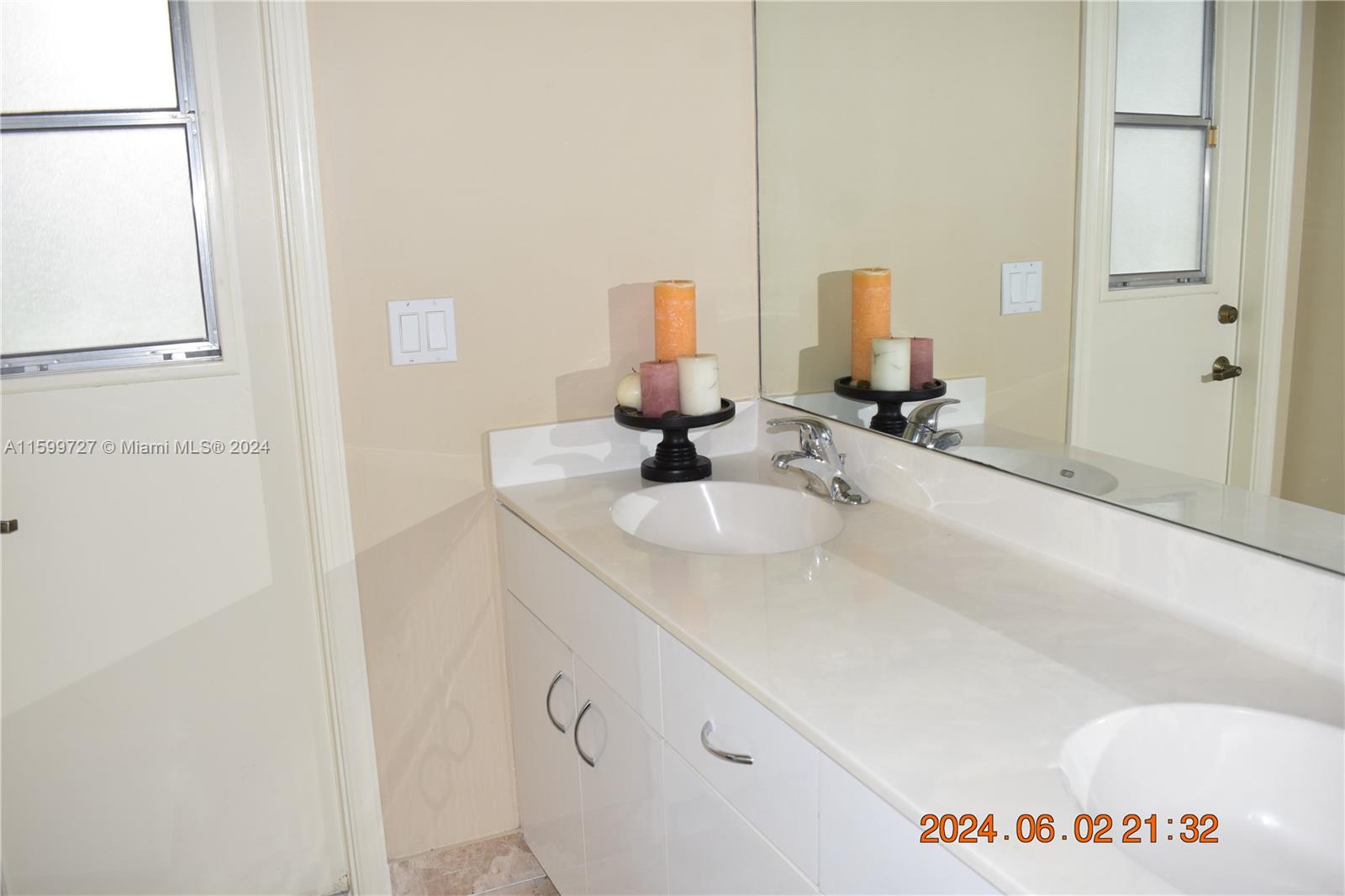 ORCHID ISLAND - Residential Lease