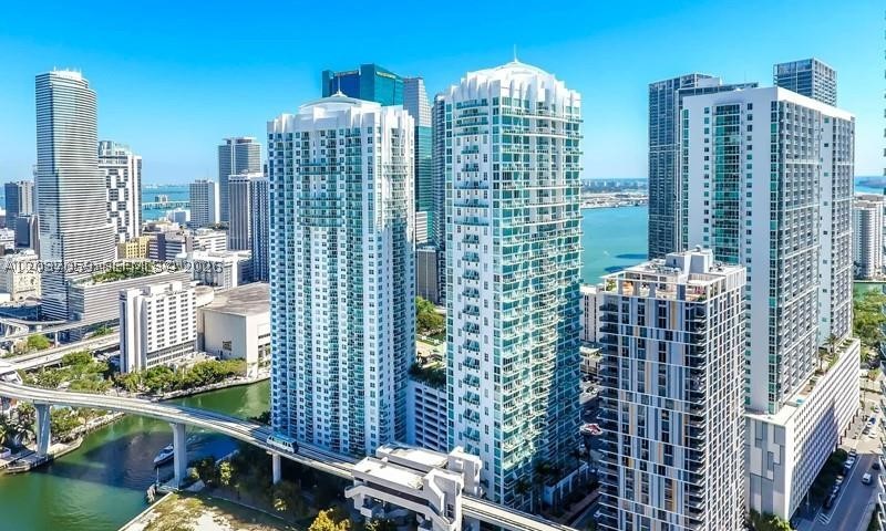 BRICKELL ON THE RIVER S T - Residential Lease