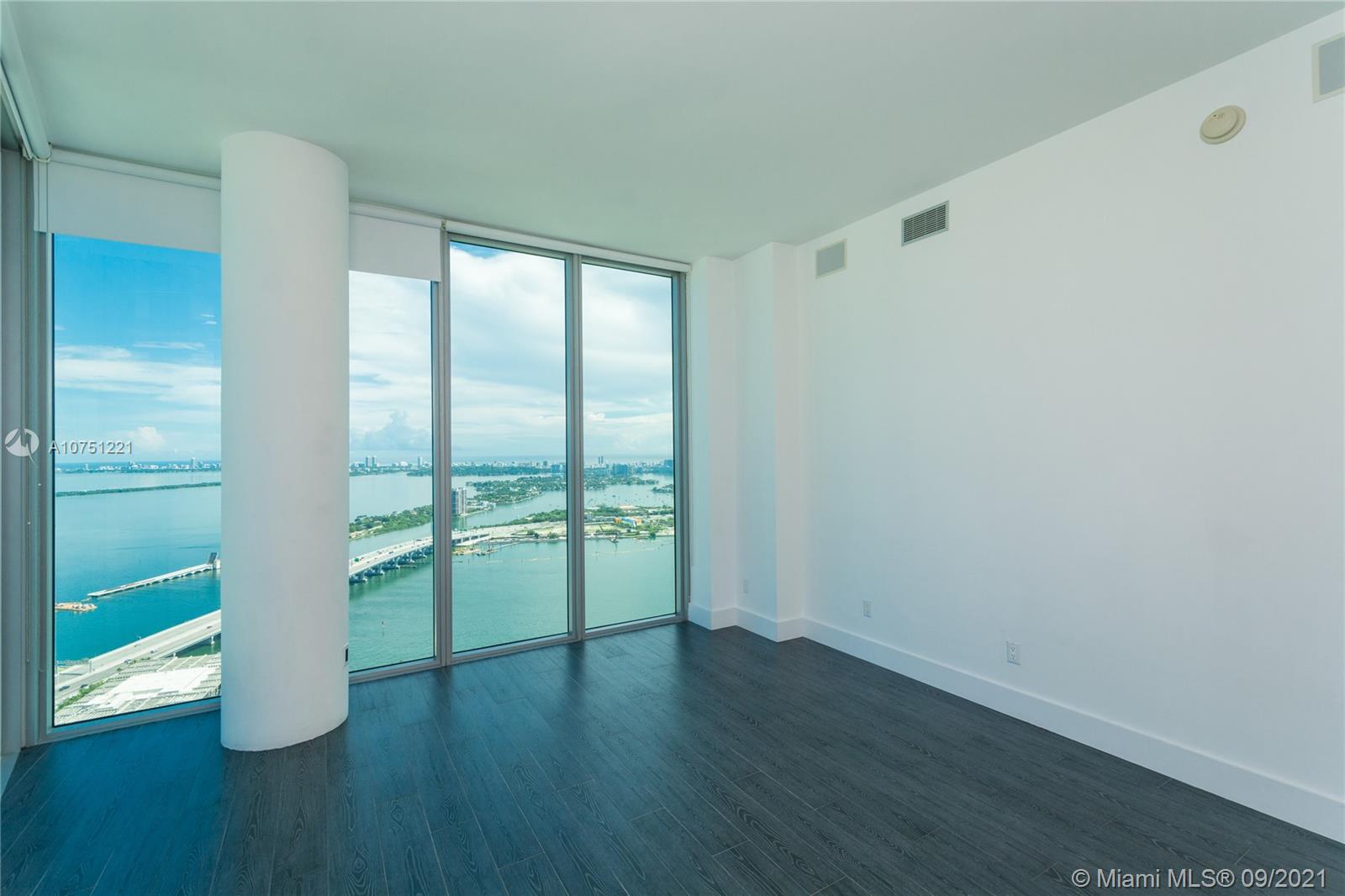 MARINABLUE CONDO - Residential