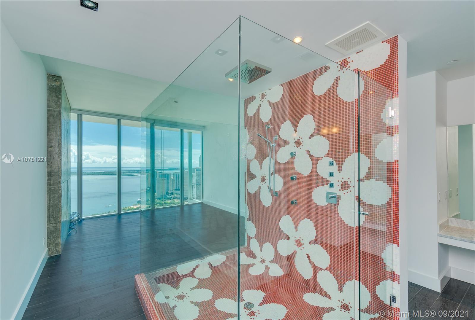 MARINABLUE CONDO - Residential