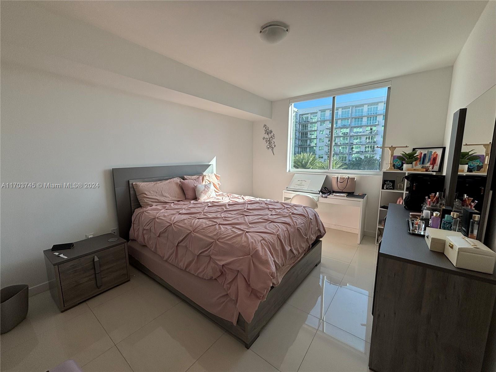 MIDTOWN AT DORAL - Residential