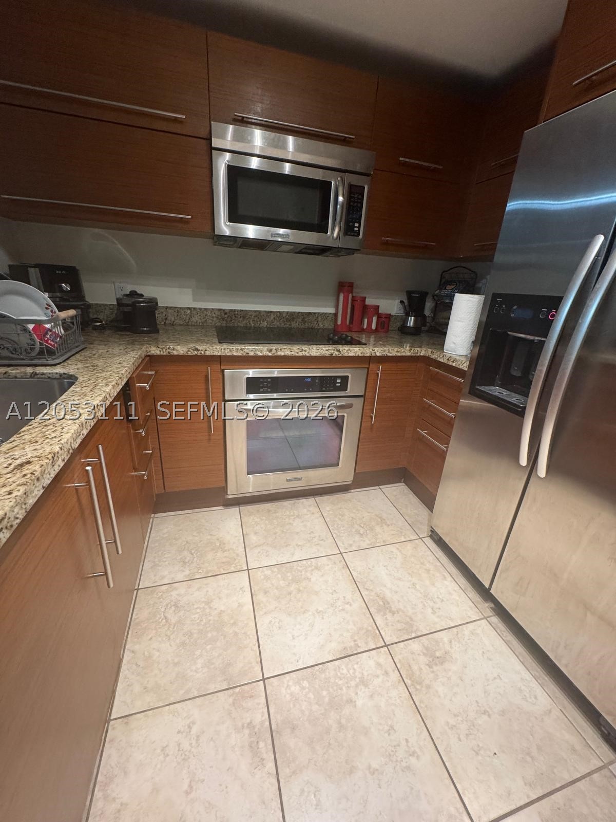 TAO SAWGRASS CONDOMINIUM - Residential Lease