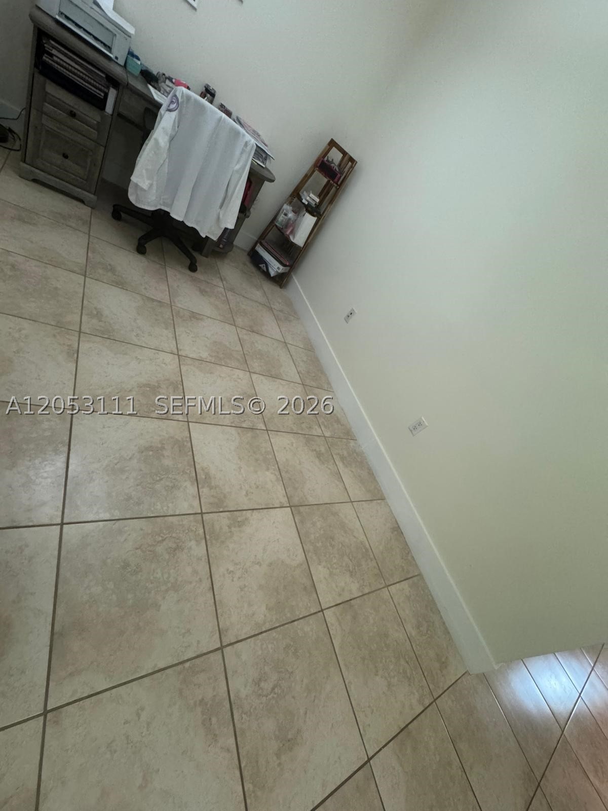 TAO SAWGRASS CONDOMINIUM - Residential Lease
