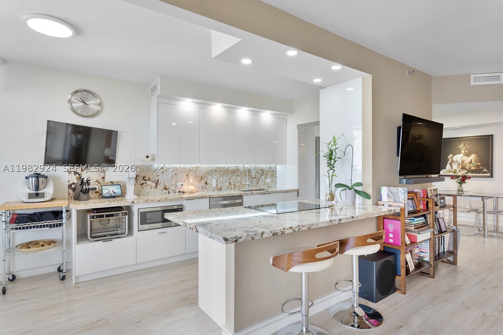 TERRACES NORTH TURNBERRY - Residential