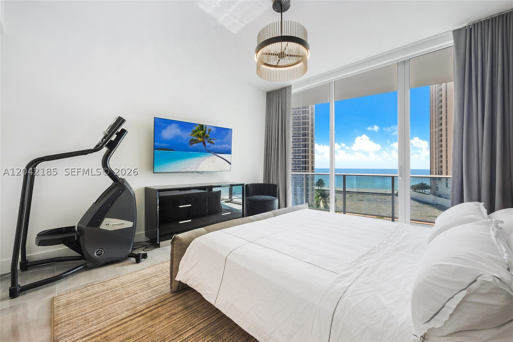 AURORA CONDOMINIUM - Residential