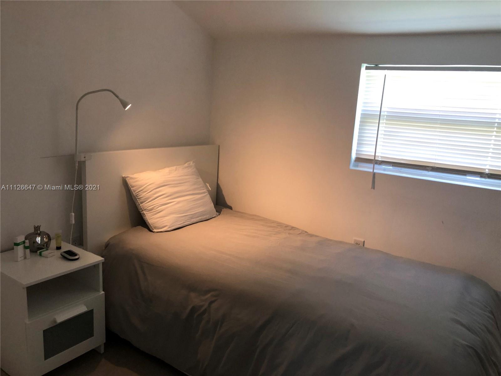 CITY OF MIAMI SOUTH - Residential Lease