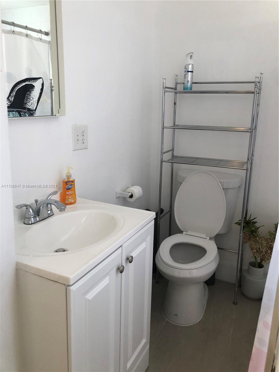 CITY OF MIAMI SOUTH - Residential Lease