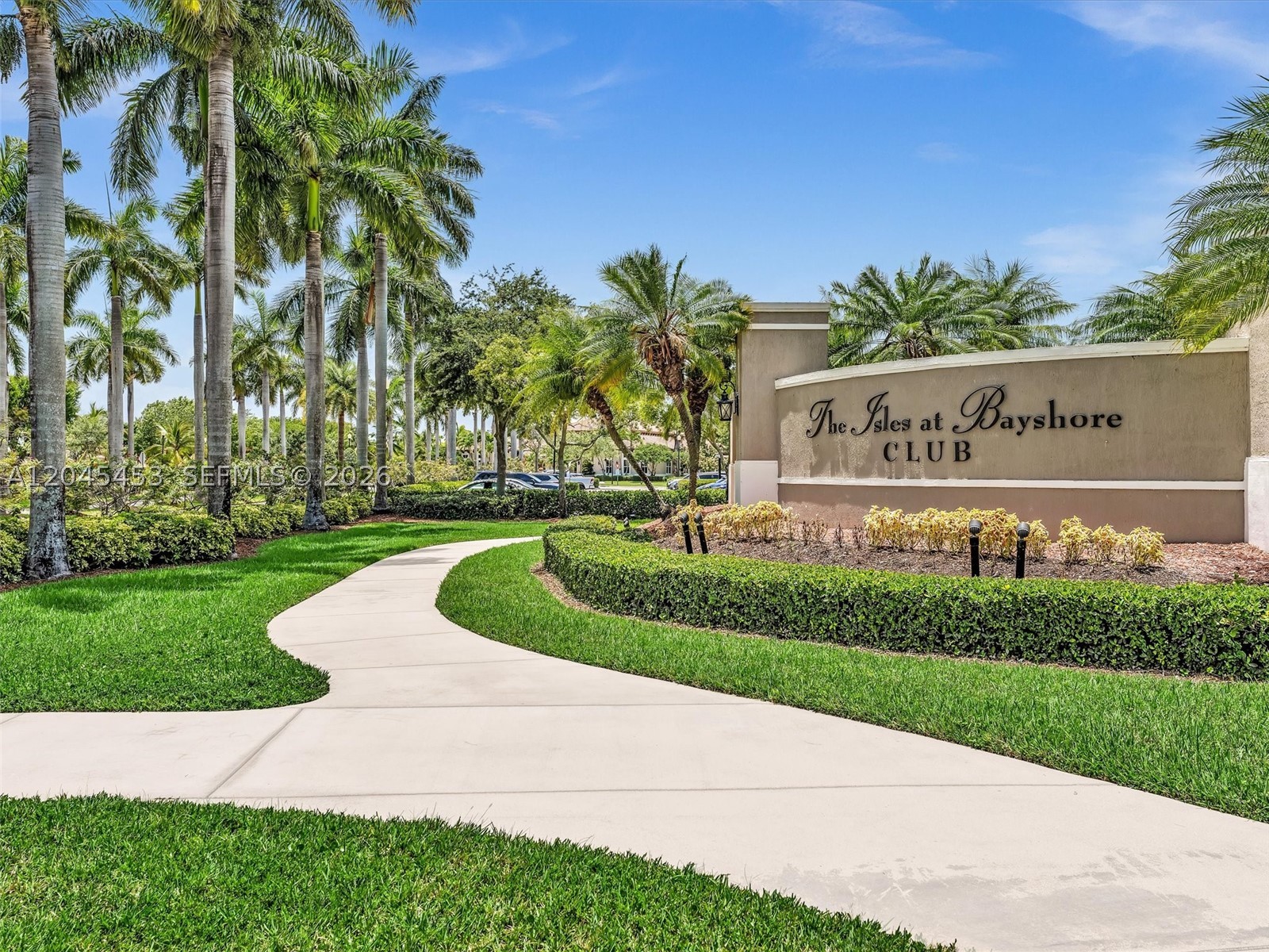 LAKES BY THE BAY GEE - Residential