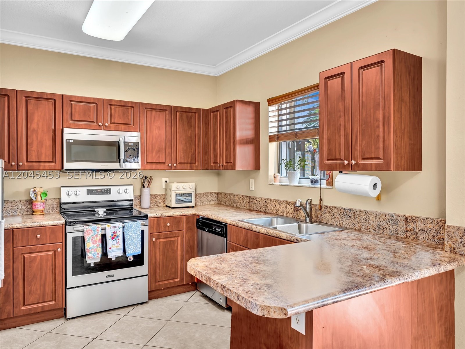 LAKES BY THE BAY GEE - Residential