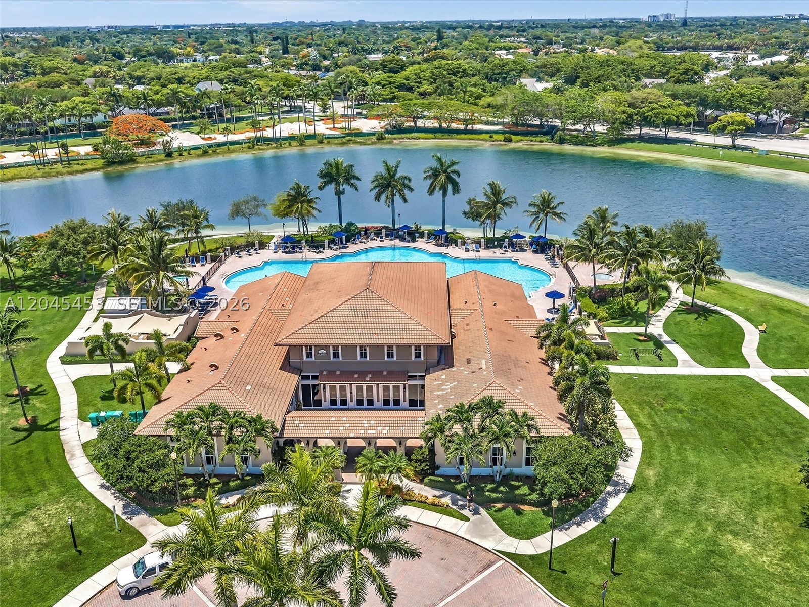 LAKES BY THE BAY GEE - Residential