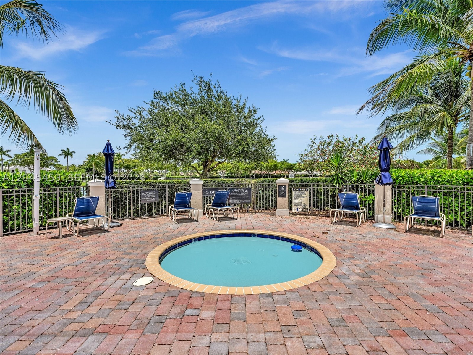 LAKES BY THE BAY GEE - Residential