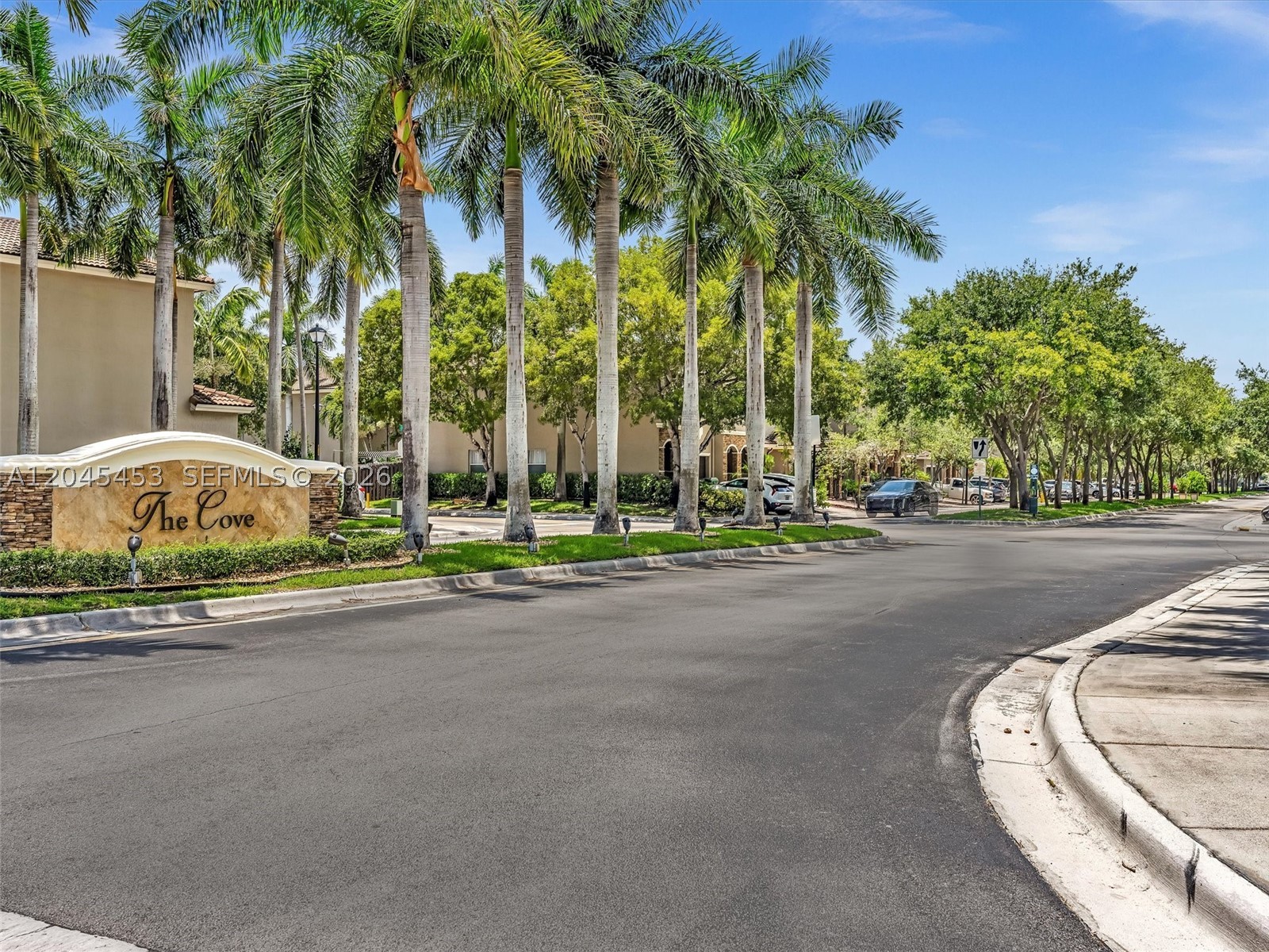 LAKES BY THE BAY GEE - Residential